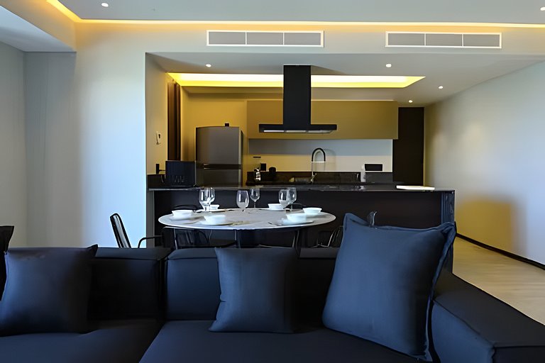 Hidalgo Residences 15B by Del Mar