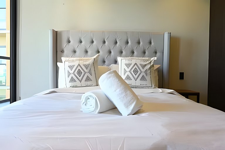 Hidalgo Residences 15B by Del Mar