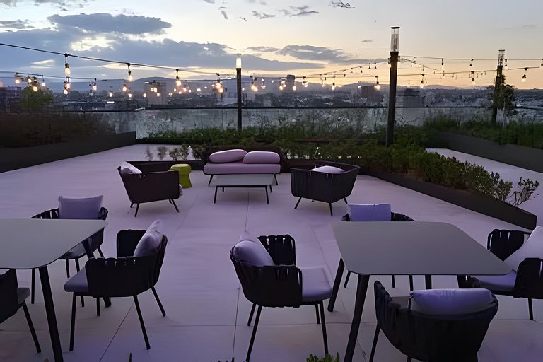 Hidalgo Residences 9B by Del Mar
