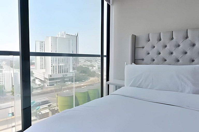 Urbania PHB Torre 100 by Del Mar
