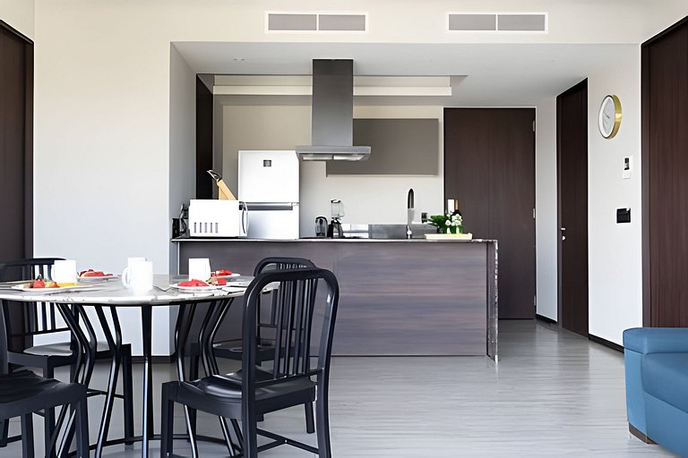 Hidalgo Residences 11G by Del Mar