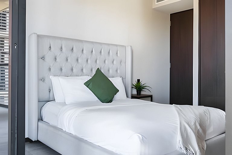 Hidalgo Residences 18D by Del Mar