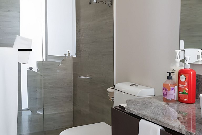 Hidalgo Residences 18D by Del Mar