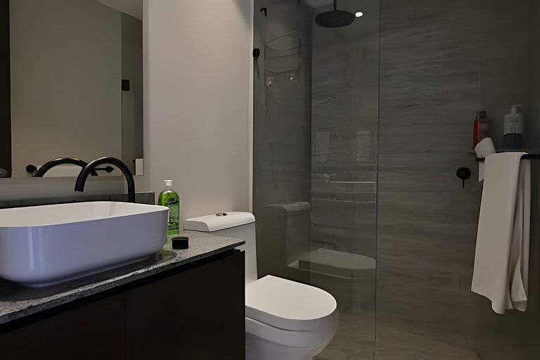 Hidalgo Residences 2E by Del Mar