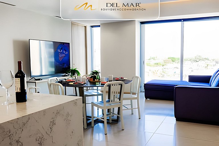 Garibaldi 305 by Del Mar