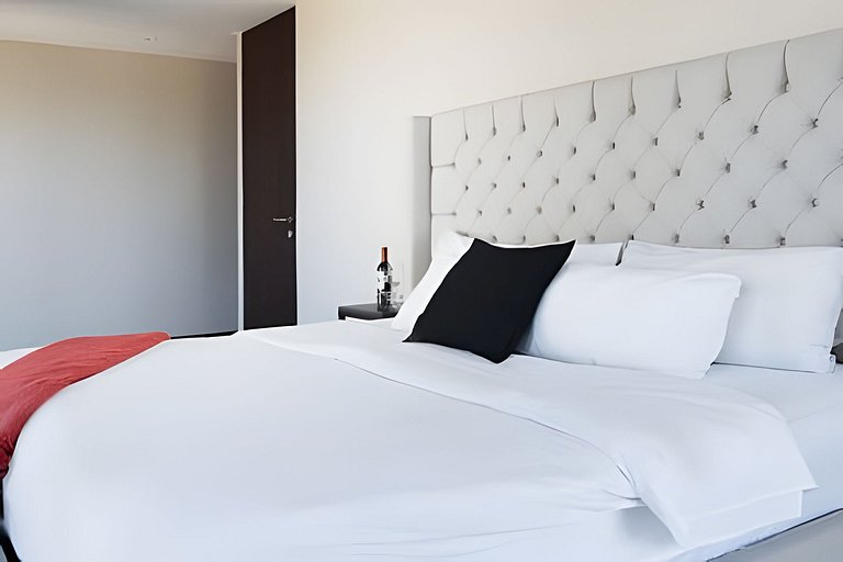 Hidalgo Residences 14D by Del Mar