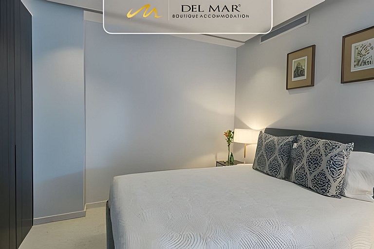 Bolongo 310 by Del Mar