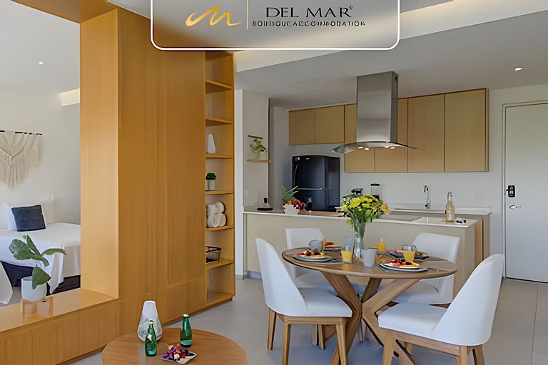 Aria Ocean 309 by Del Mar