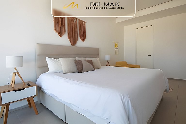 Aria Ocean 614 by Del Mar