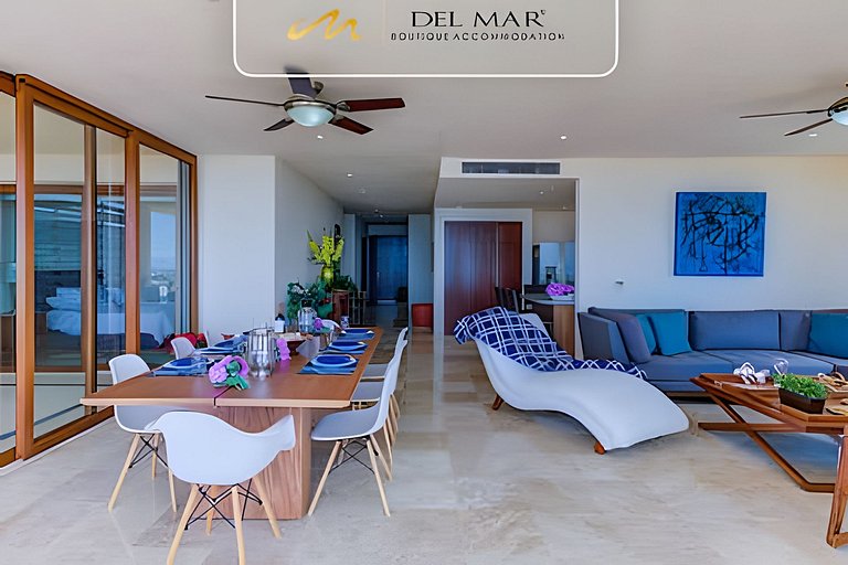 Palma 301 by Del Mar