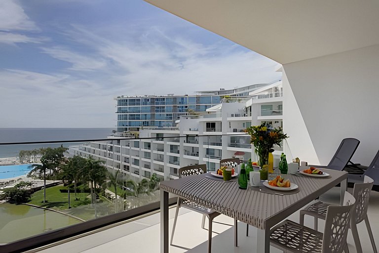Aria 803 Del Mar by Del Mar