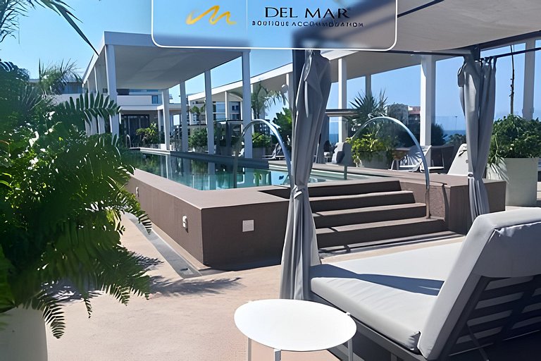 SH Mio 204-A by Del Mar