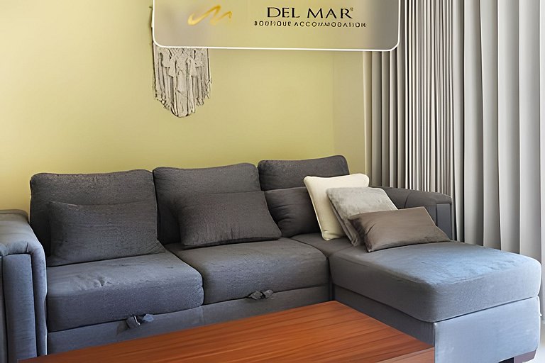 SH Mio 204-A by Del Mar
