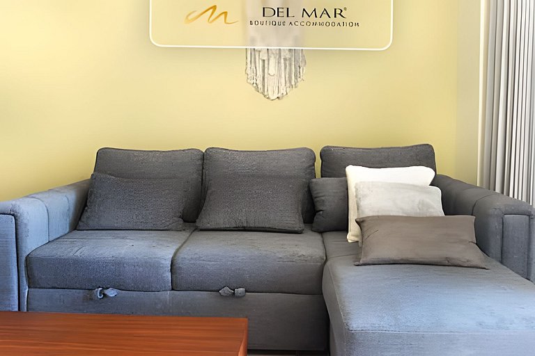 SH Mio 204-A by Del Mar