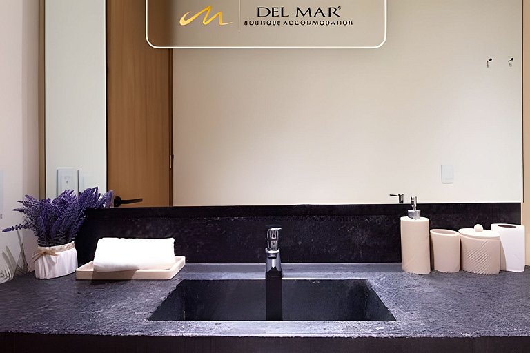 SH Mio 204-A by Del Mar