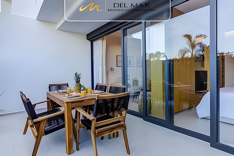 Aria Ocean 113 by Del Mar