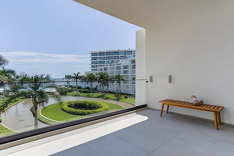 Aria Ocean 406 by Del Mar