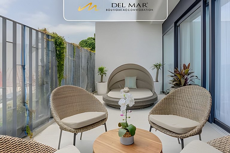 Aria Ocean 109 by Del Mar