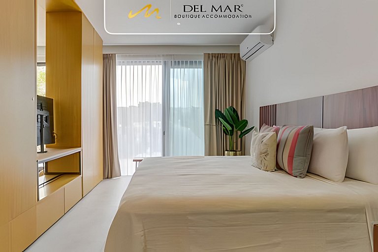 Aria Ocean 109 by Del Mar