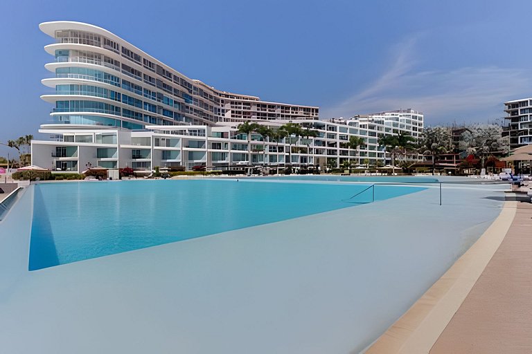 Aria Ocean 511 by Del Mar