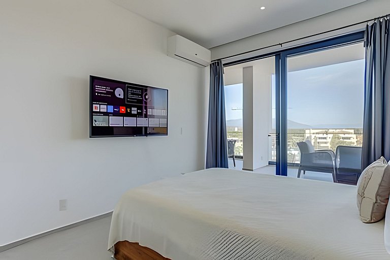 Aria Ocean 511 by Del Mar