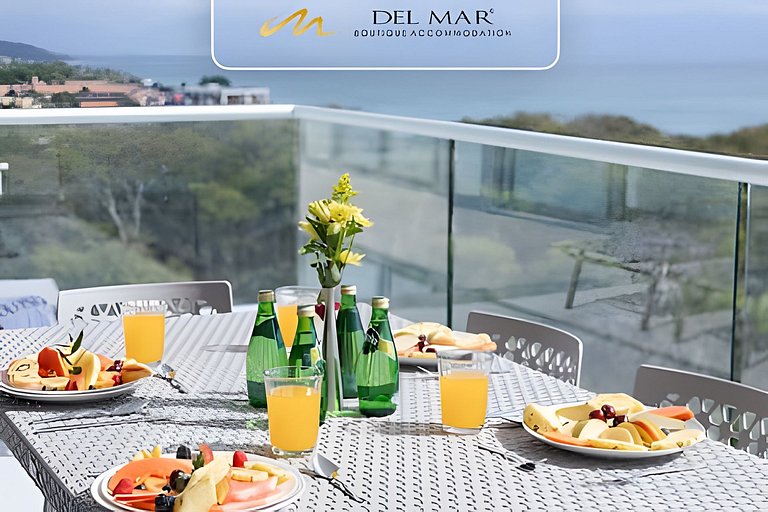 Bolongo 515 by Del Mar