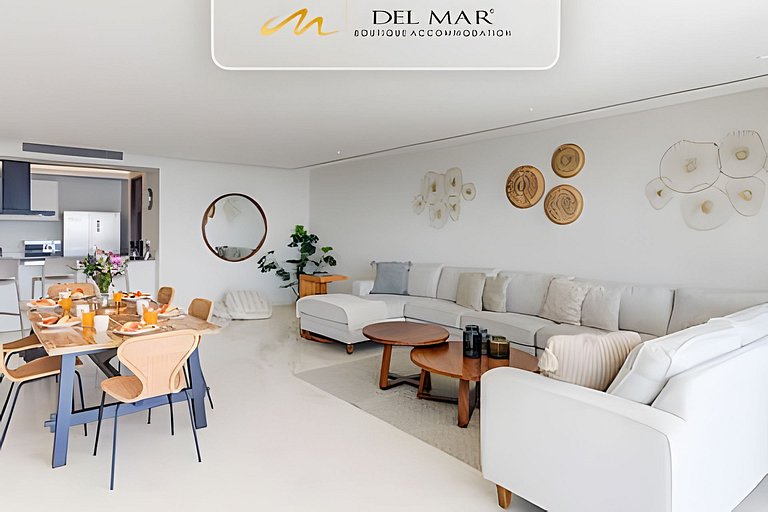 Bolongo 515 by Del Mar