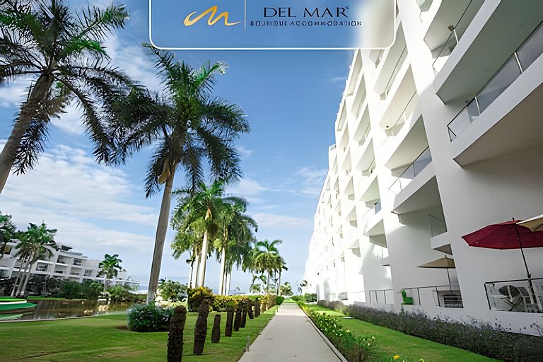 Aria Ocean 215 by Del Mar