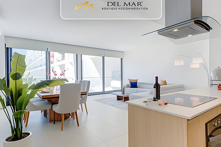 Aria Ocean 215 by Del Mar