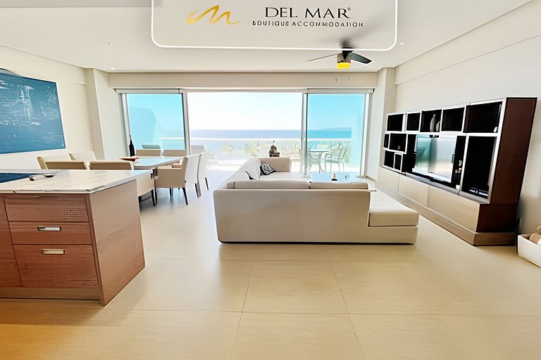 Peninsula 6G F1 by Del Mar