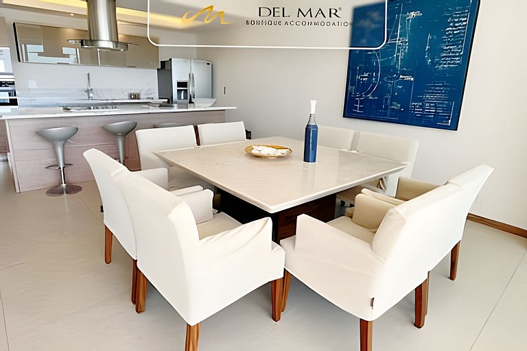 Peninsula 6G F1 by Del Mar