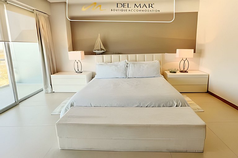 Peninsula 6G F1 by Del Mar