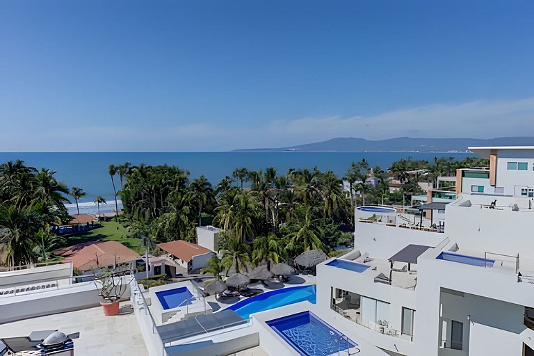 Nitta Condo 109 by Del Mar