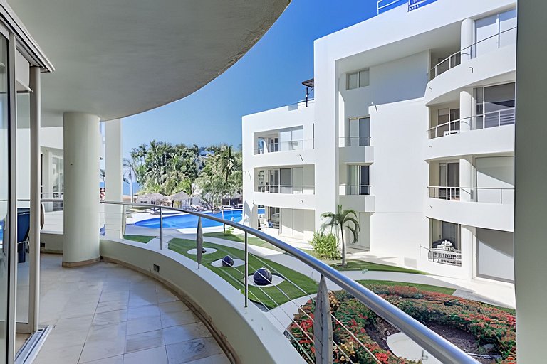 Nitta Condo 109 by Del Mar