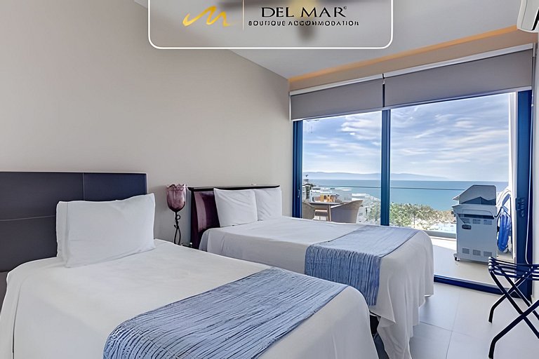 Aria Ocean 805 by Del Mar