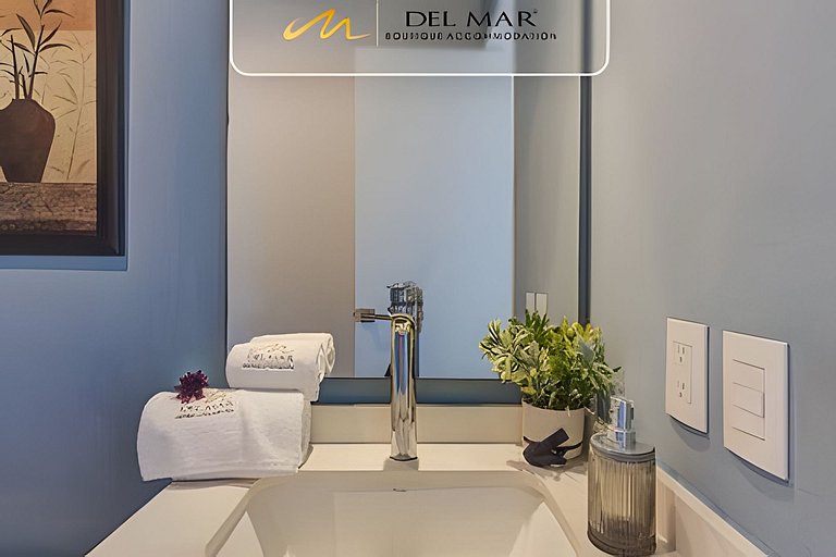 Aria Ocean 805 by Del Mar