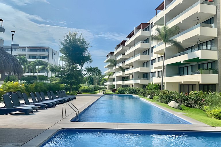 Puertarena I24 by Del Mar