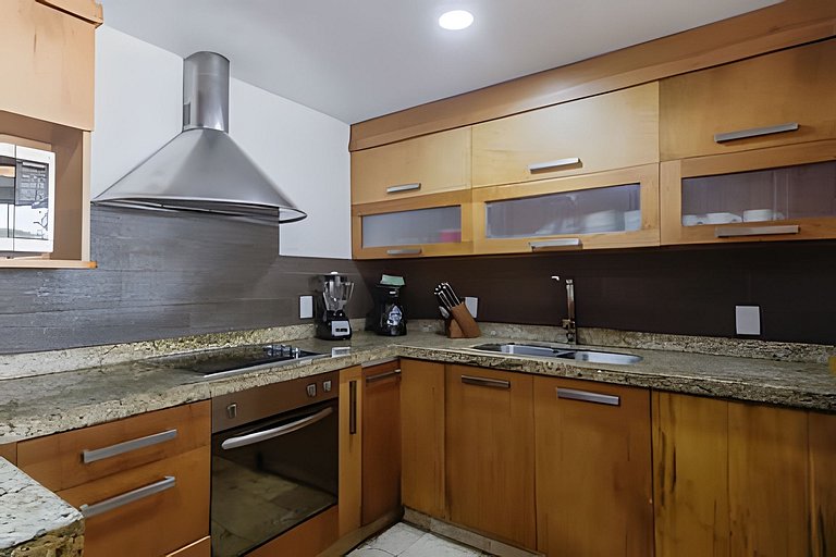 Nitta Condo 108 by Del Mar