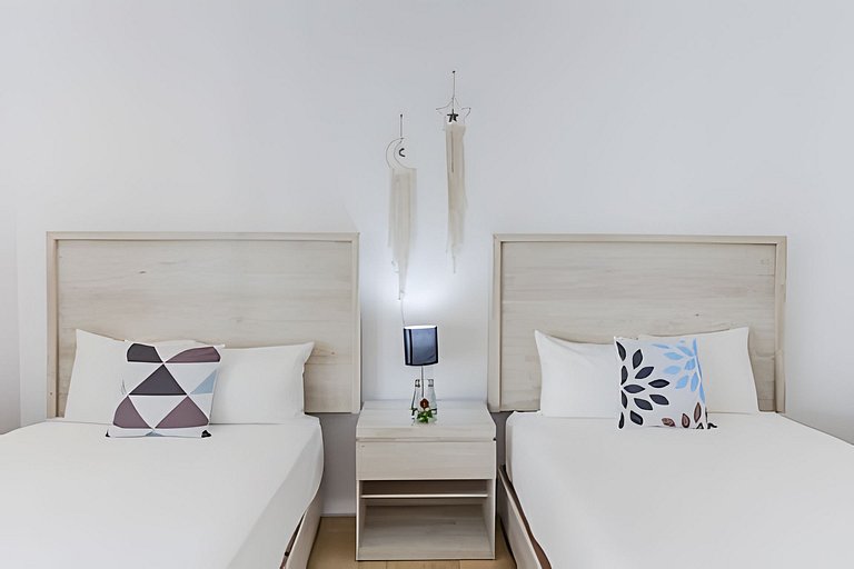 Nitta Condo 108 by Del Mar