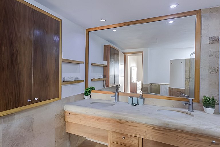 Nitta Condo 108 by Del Mar