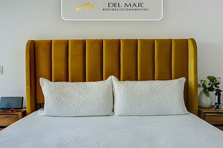 Aria 709 Del Mar by Del Mar