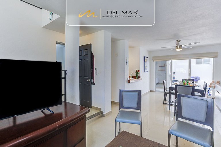Lomas del Sol 171 by Del Mar