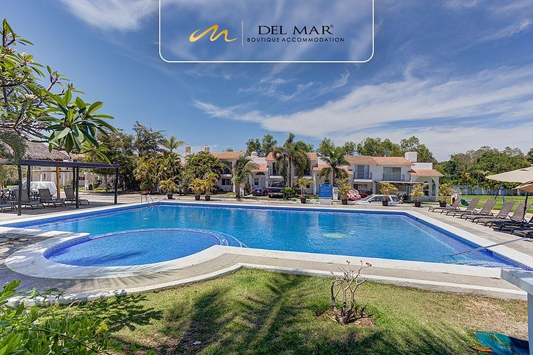 Lomas del Sol 171 by Del Mar